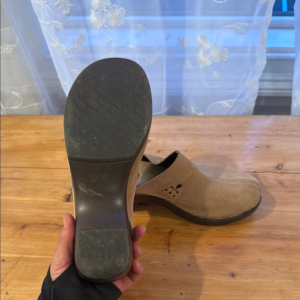 Brown Leather-Upper Women's Clogs